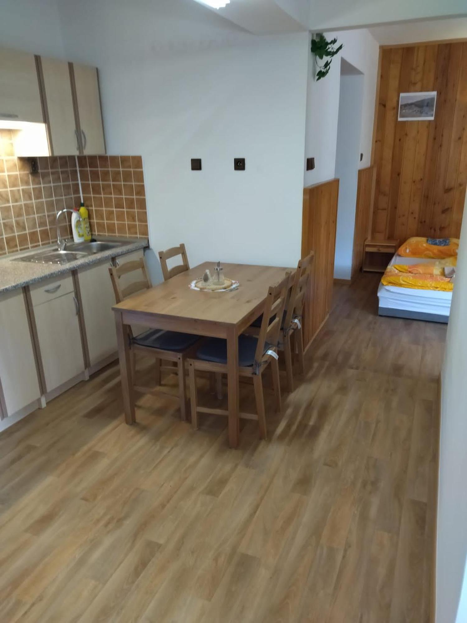 Kral Apartment *